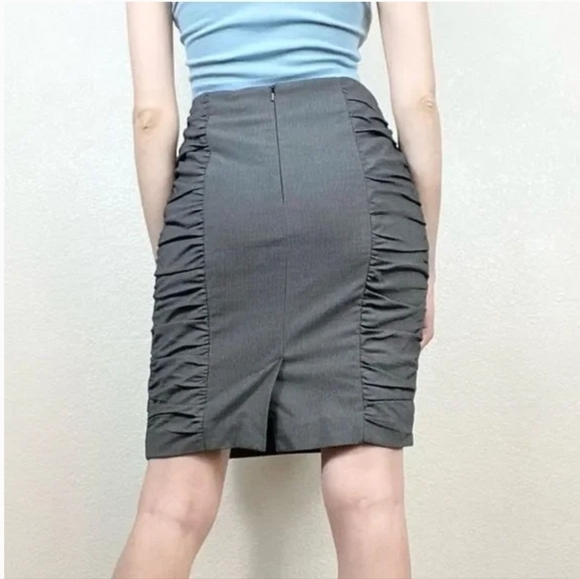 Anthropologie Cartonnier Gray  Ruched Sides Pencil Draped Mini/Midi Slip Skirt 6 - Picture 2 of 12